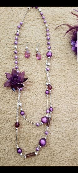 New Purple beaded necklace and earing set