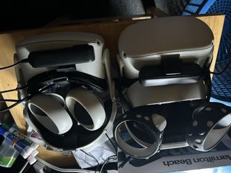Meta Quest 2 Bundle for sale or trade for MacBook or Mac Desktop