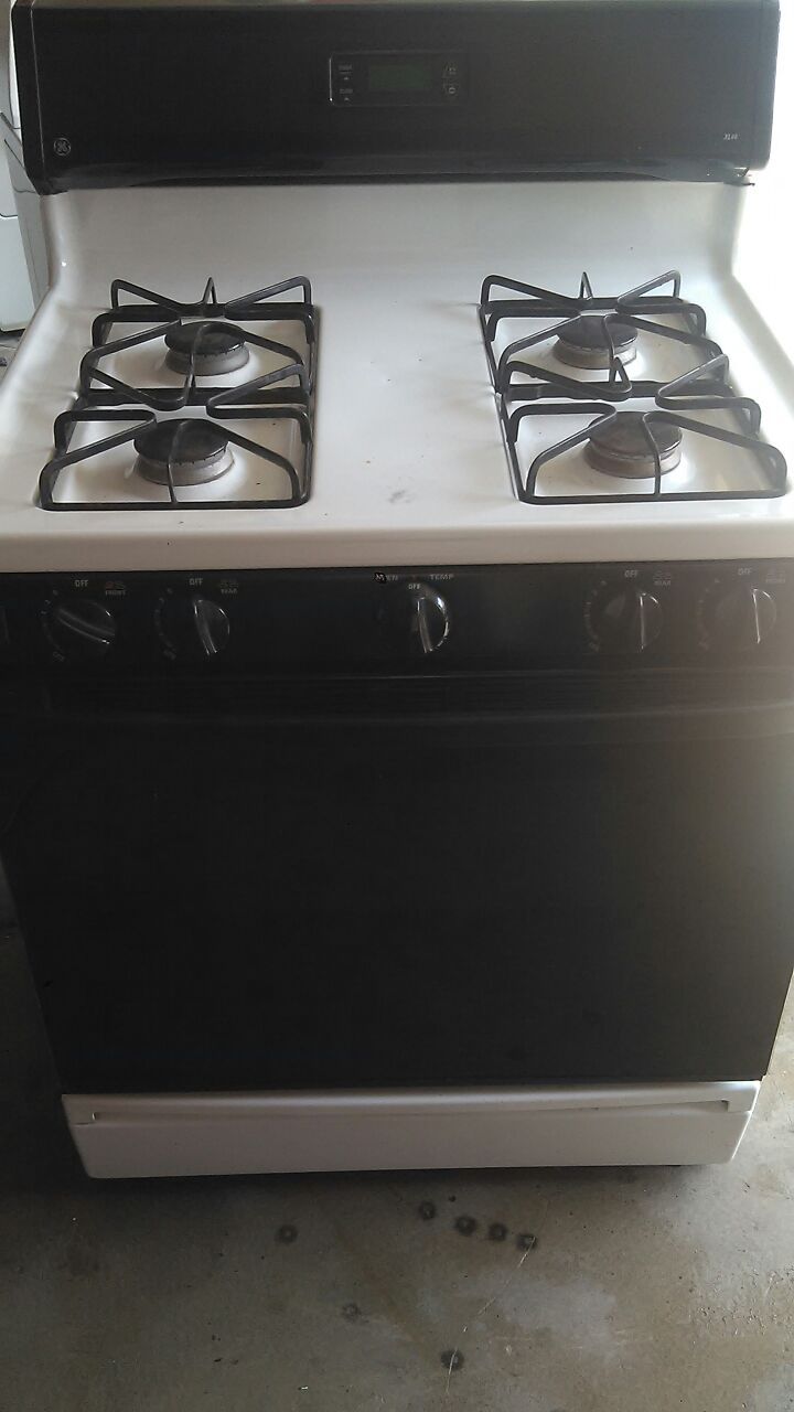 Gas stove