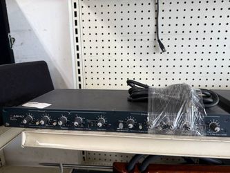 Ashly XR-1001 Crossover