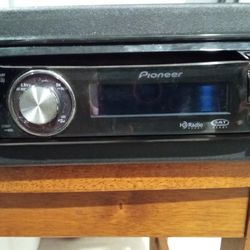 Pioneer CD Player car radio 