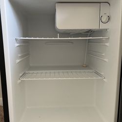 Free Standing Mini Stainless Refrigerator 