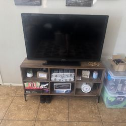 TV Stand(Wood)