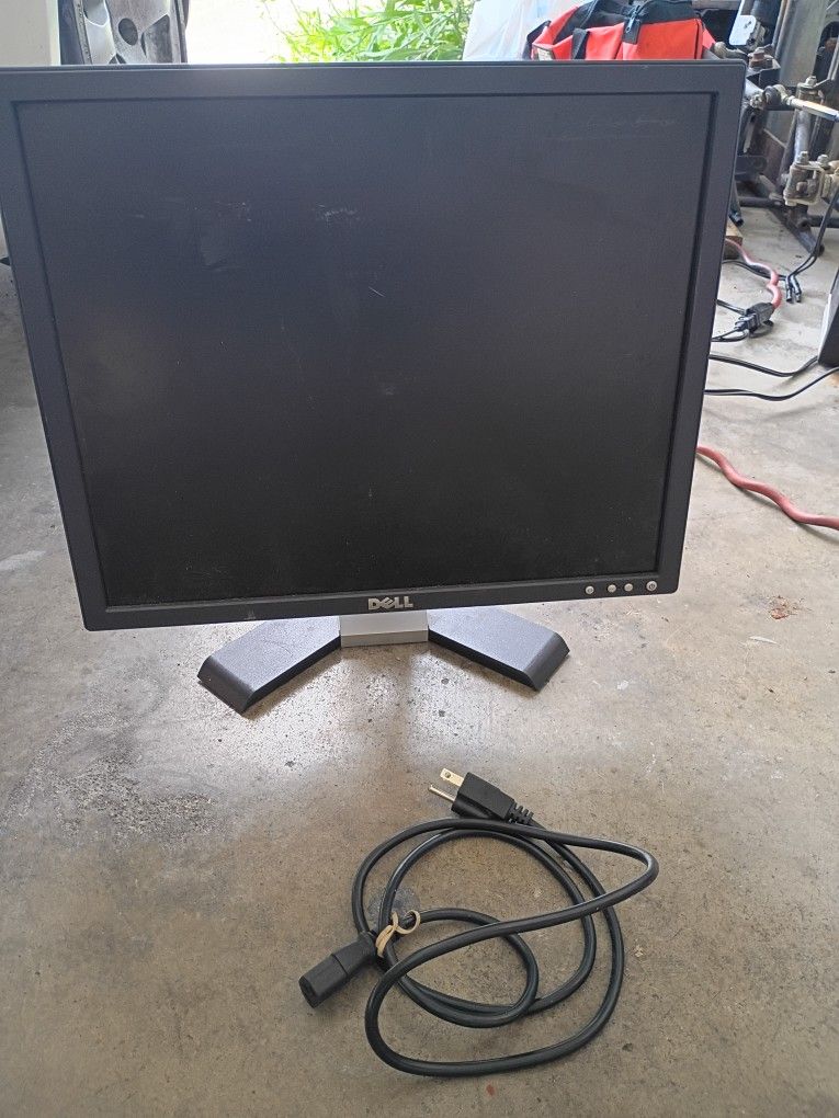 17 Inch Dell Monitor