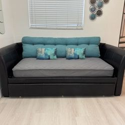 Twin Daybed-Sofa with trundle 