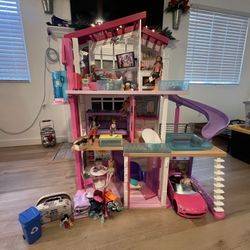 Barbie Dream house 