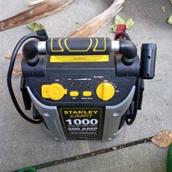Stanley Jumpit 1000 Peak  500amp