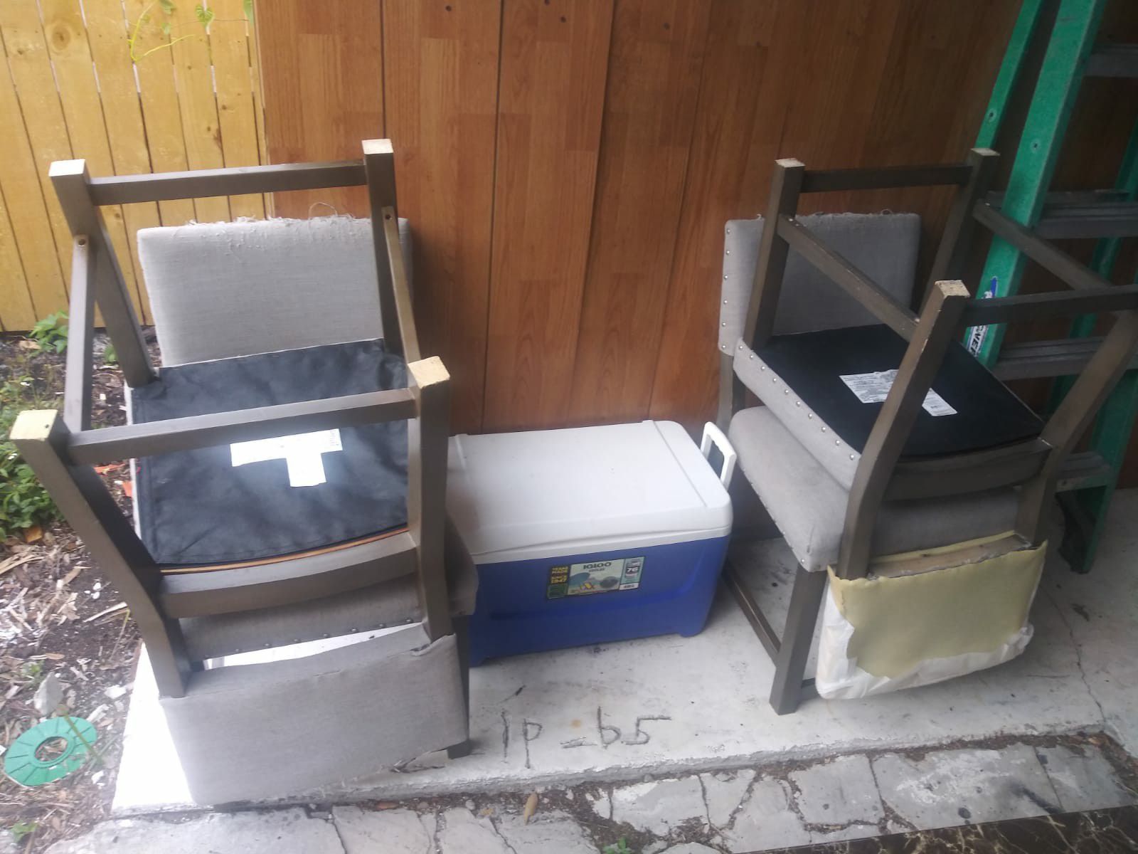 4 chairs free