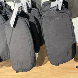Lululenmon mini belt bag black