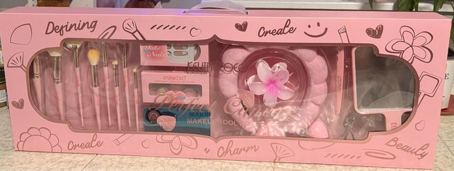 Makeup Tool Kits