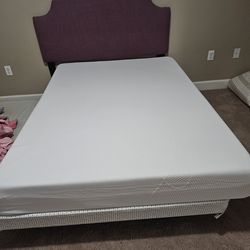 Twin xl frame and queen mattress