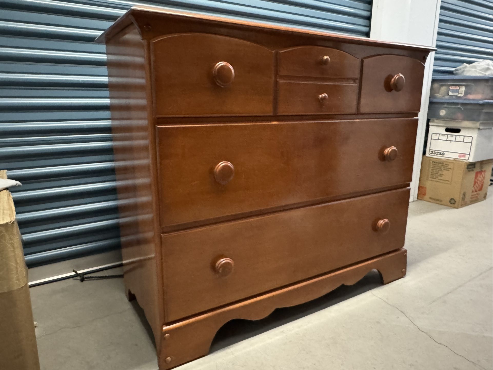 Solid Wood Dresser – 6-Drawer Chest w/ Curved Detail