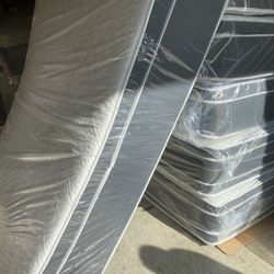 King Pillowtop Set New In Plastic Free Delivery In Atlanta