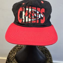 Vintage KC Chiefs  Black/red Snap Back Hat