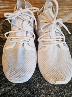 PUMA Sneakers