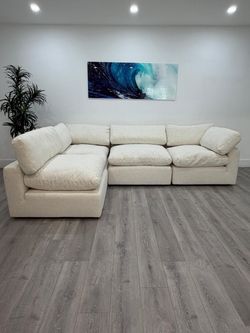 FREE DELIVERY 🚚 NEW IN BOX CLOUD MODULAR SOFA CREAM 4PCS GRANT MODEL
