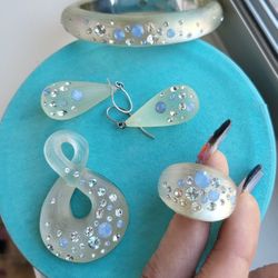 Swarovski Crystals And Alan K Jewelry 