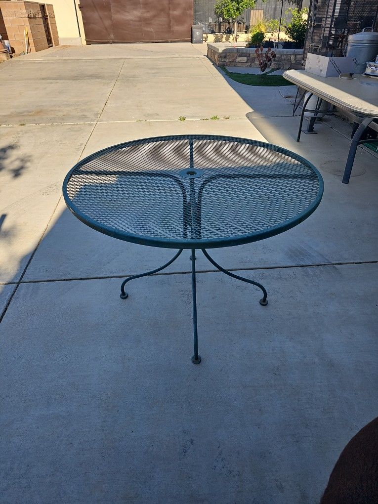 Sunbeam Metal Patio Table