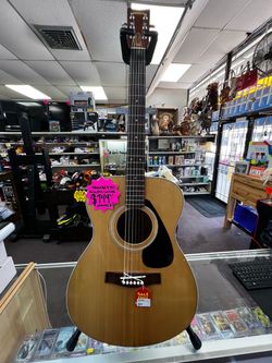 Yamaha FG 331 Series Acoustic Guitar