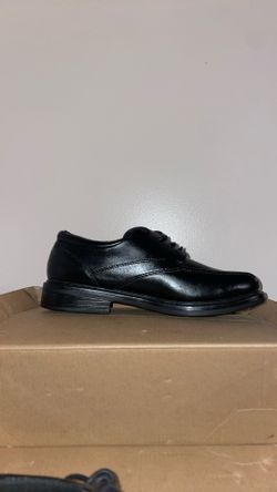 Trendz Black Dress Shoes – Size 4.5