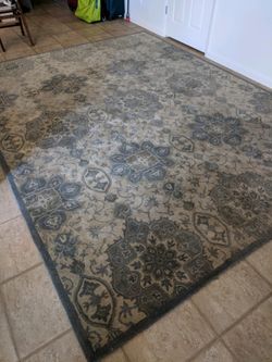 9'x12' Broyhill Rug
