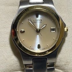 The Citizen Eco Drive Women E011-K51234-Y Dress Gold Tone Solar 25mm Watch $38