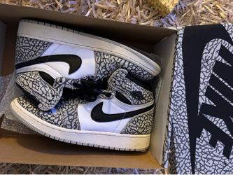 Kids shoes very good condition 6.5