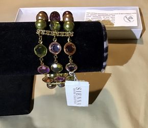 Sienna Multi-color hand crafted bracelet 12$ obo
