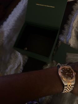 Yellow gold watch