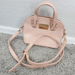 ✅️ Rose Bebe Crossbody Purse• Small (9inx7in)• Great Condition• $15firm