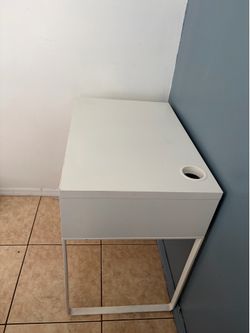 White work desk