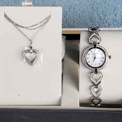 ♥️ New Authentic Women's Bulova Watch & Swarovski Necklace ♥️