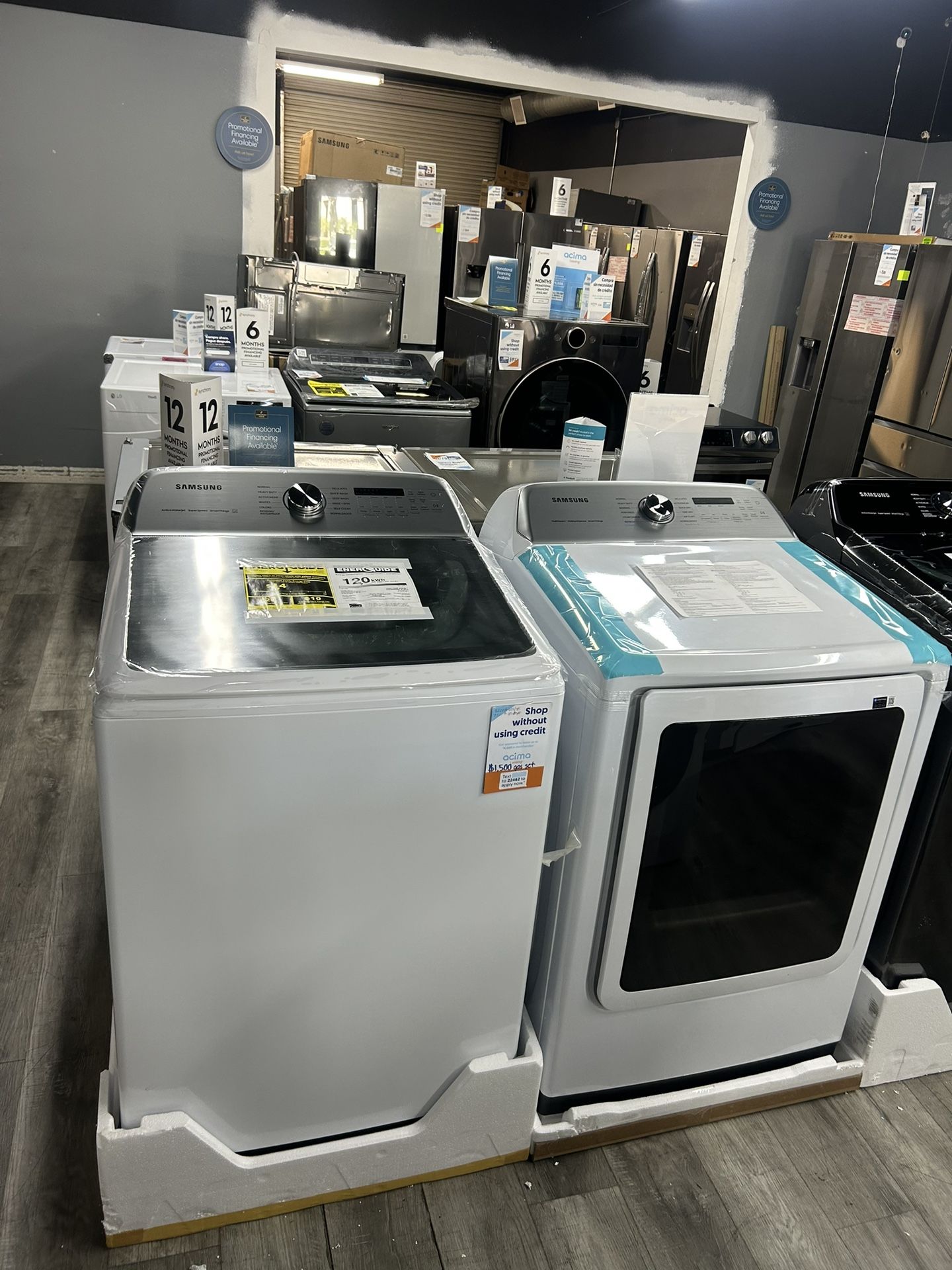 Samsung 5.1 Cu Ft Top Load Washer W ActiveWave Agitator & 7.4 Gas Dryer w Steam Sanitize White😍