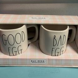 Rae Dunn Ceramic Mug Set