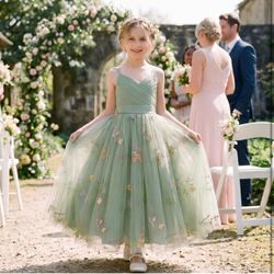 Girls dress size 7-8
