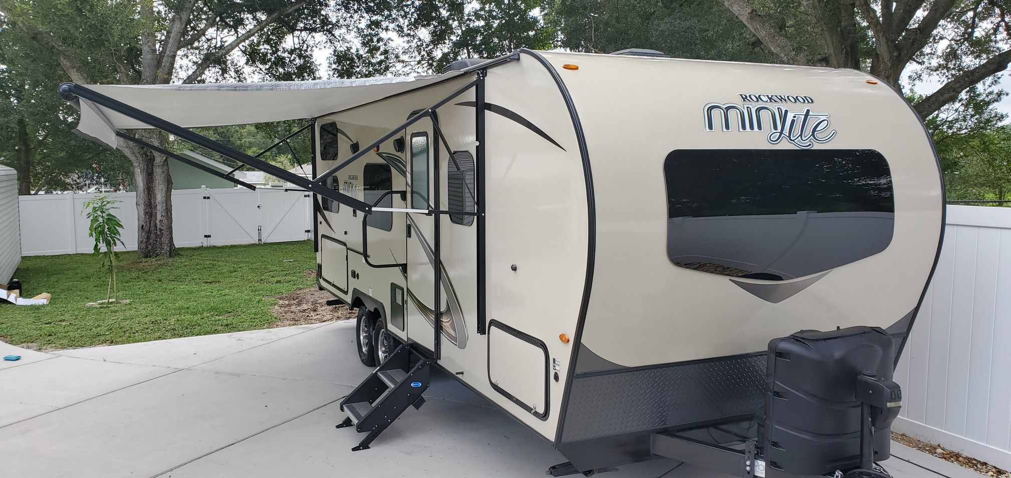 2019 Rockwood Minilite 2508 like new travel trailer, camper, rv