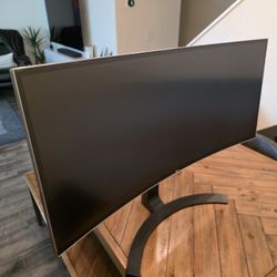 LG 34" Ultrawide Curved Monitor (3440×1440)