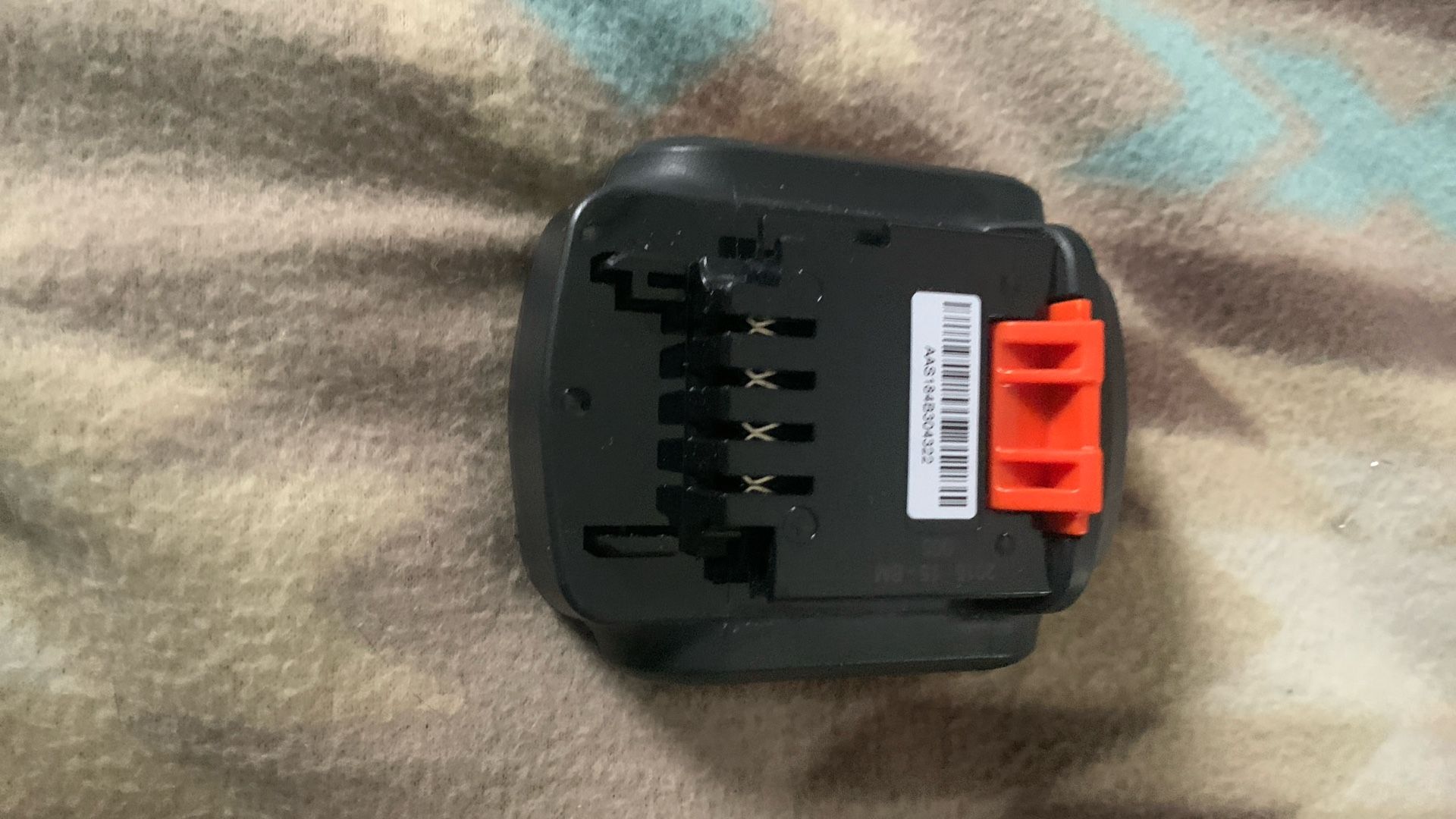 New Lithium 1.5am.   12v     Black Decker