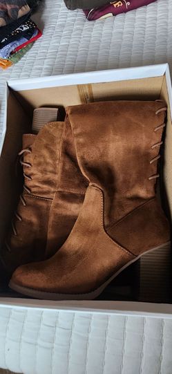 Tall boots size 7