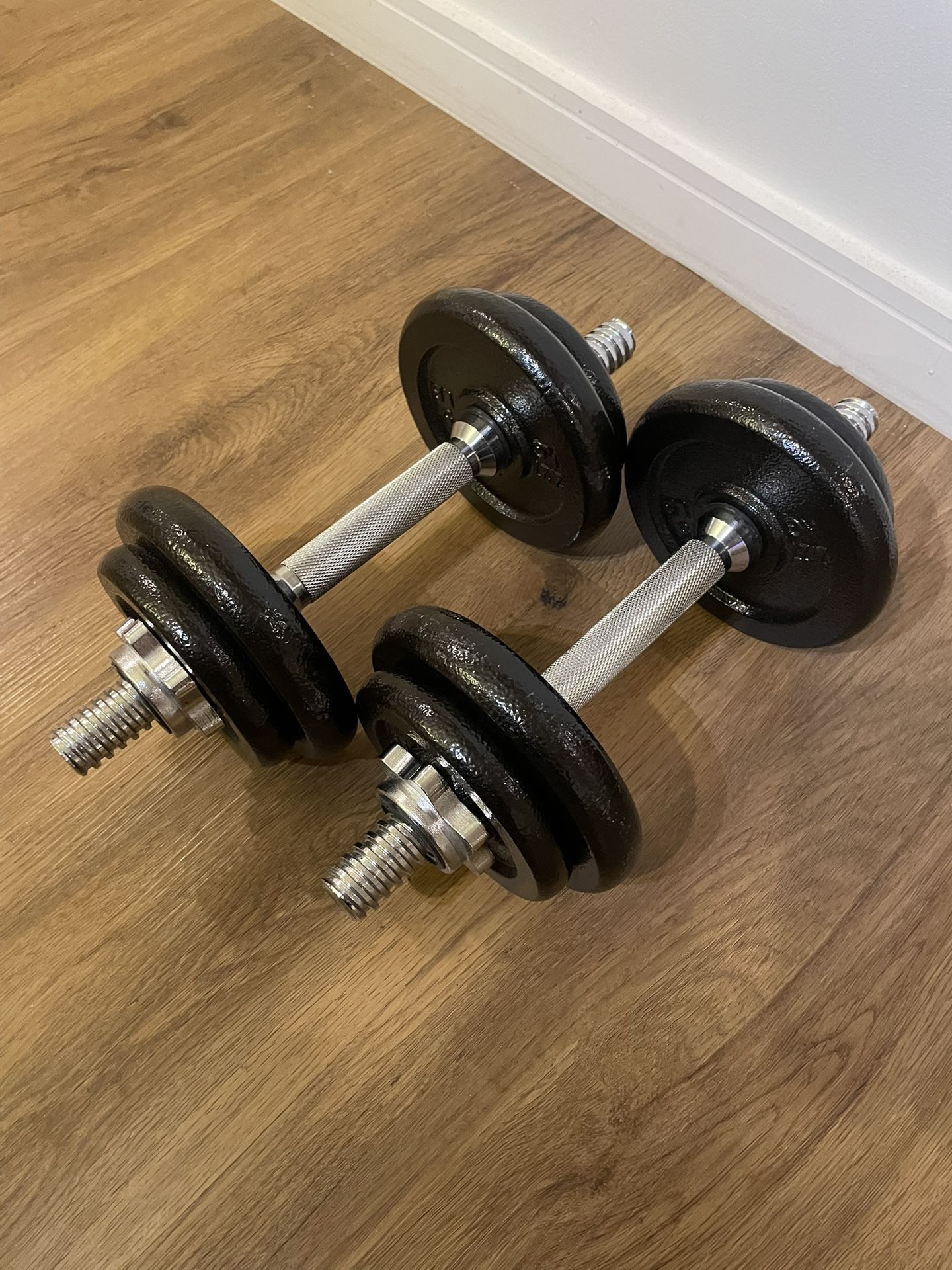 ADJUSTABLE BARBELLS LIFTING DUMBBELLS and KETTLE BALL