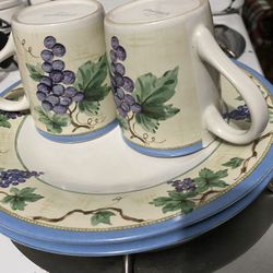 Vintage Pfaltzgraff Dinner plates/mugs