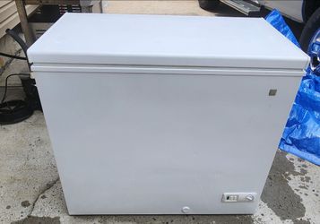 Deep freezer