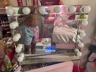 Hollywood Vanity Mirror with Lights