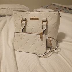Adrienne Vittadini Purse & Handbag