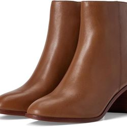 Ralph Lauren Women's Cassie Burnished Leather Bootie Deep Saddle Tan 8.5 Medium