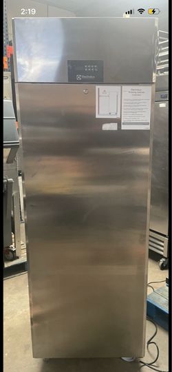Electrolux TC671DZXU2 Reach-In Refrigerator