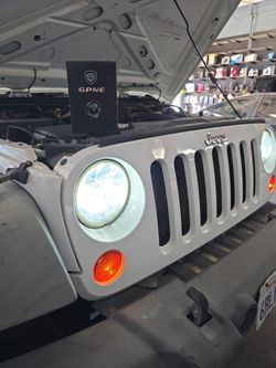 Car Led Headlights Kit Model H11 (Same As H8 H9 H11b H16)
$29 COMPLETE KIT
2 BULBS for:
Headlights, Low beam, High beam, DRL or Foglights
*And free