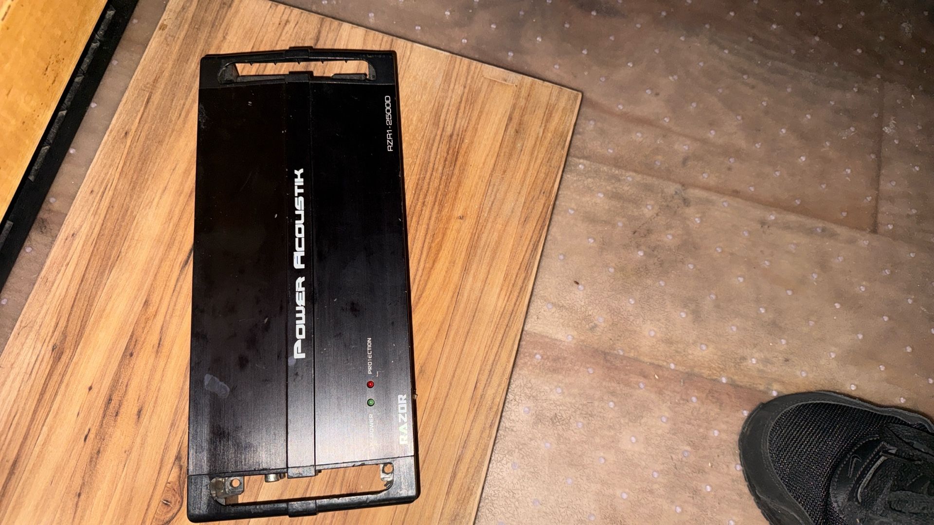 Power Acoustik RZR1-2500D Razor Series Subwoofer 1-Channel Amplifier. 