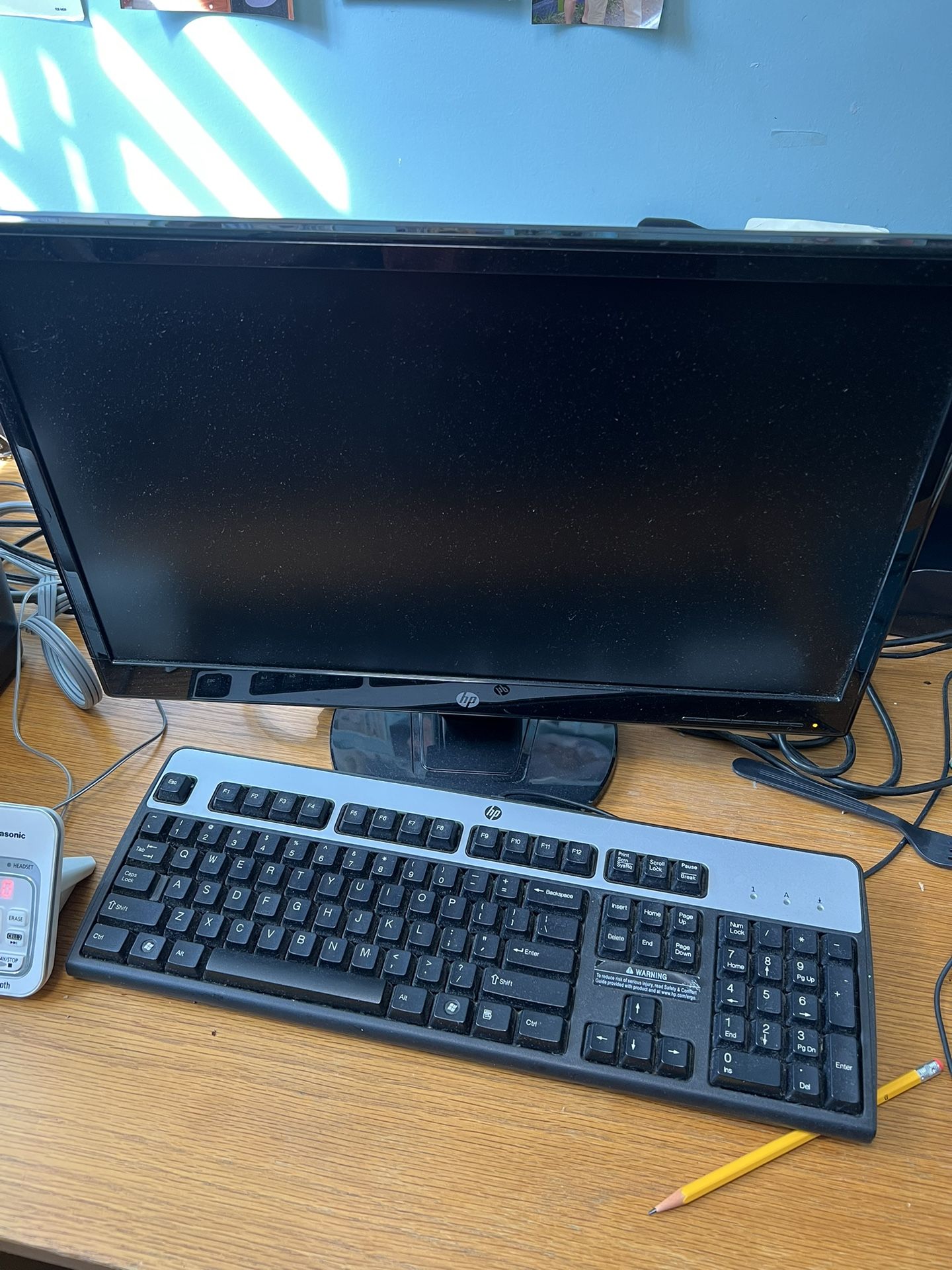 HP 21KD 20.7" LED Monitor