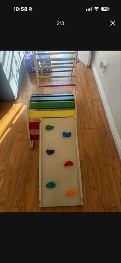 Montessori Pikler Triangle Climbing Set with Ramp – Excellent Condition